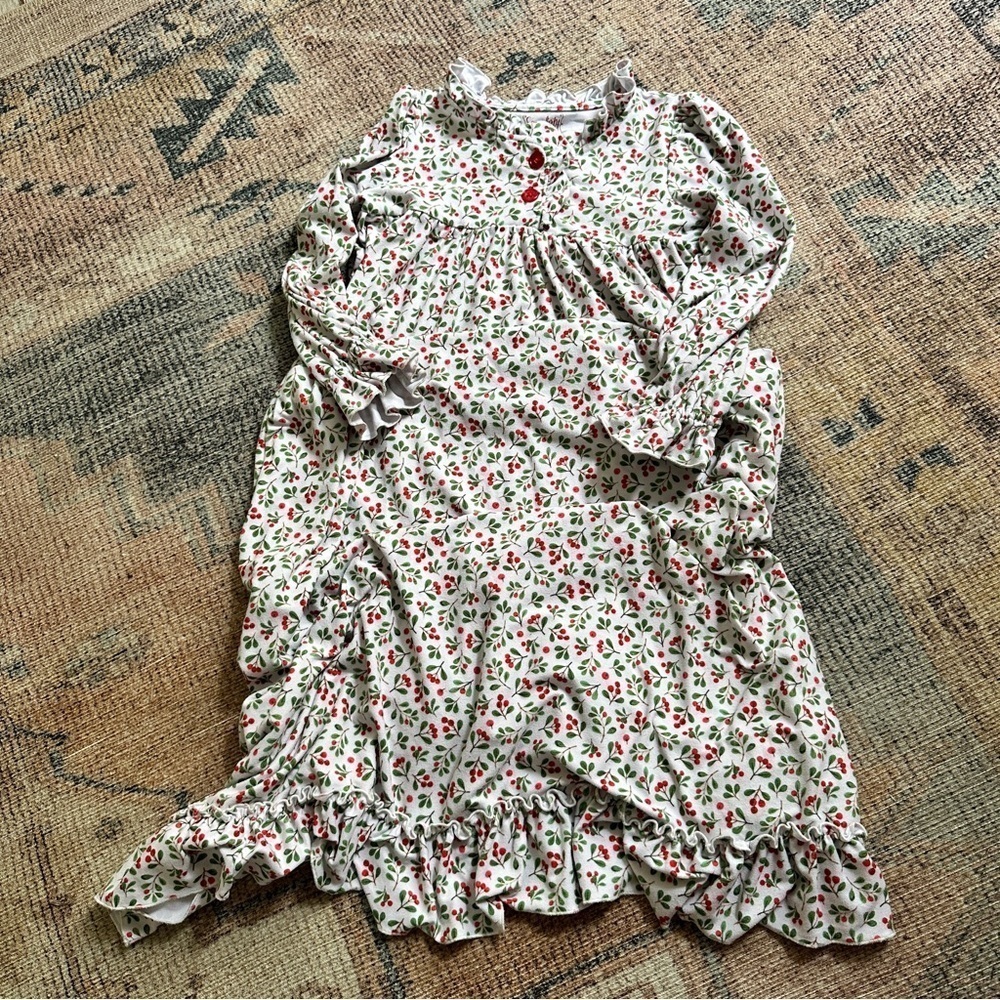 Serendipity by Shrimp and Grits Kids Christmas Gown Pajama Dress sz M